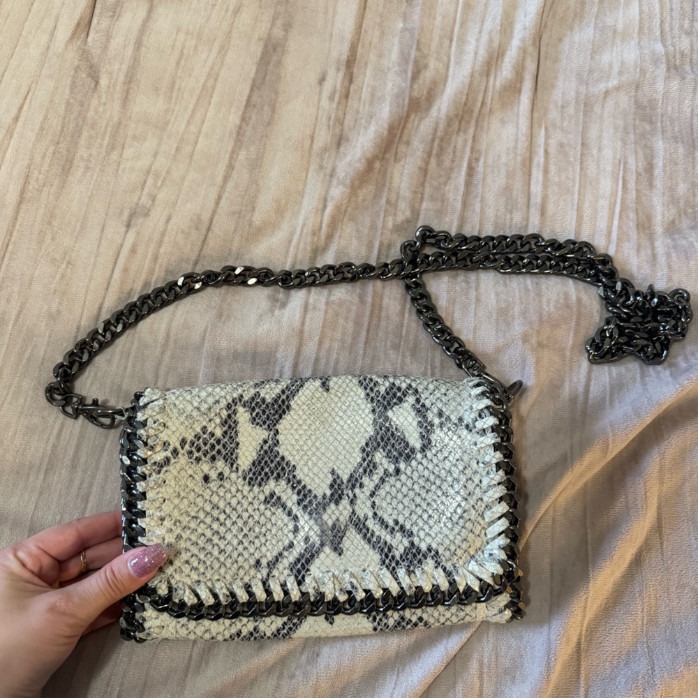 Chic Snakeskin Chain Bag Purchased and made in Italy Genuine Leather